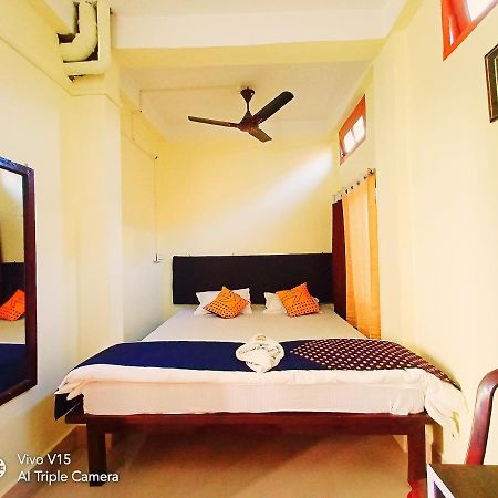 Hotel Executive Bongaigaon エクステリア 写真