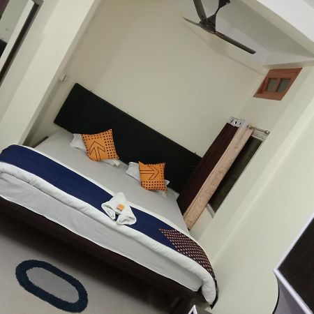 Hotel Executive Bongaigaon エクステリア 写真