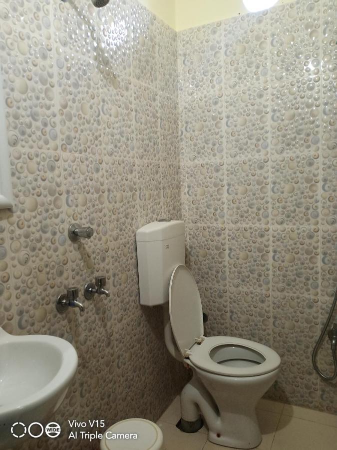 Hotel Executive Bongaigaon エクステリア 写真